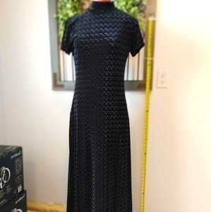 Pictures could never do this dress justice.